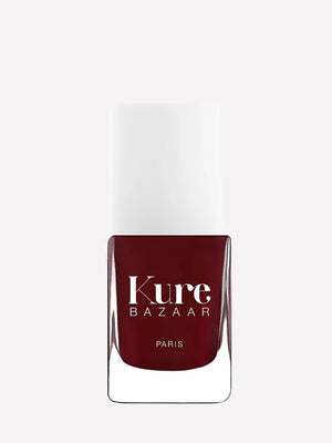 Kure Bazaar nagellack Parisienne i mörk vinröd färg