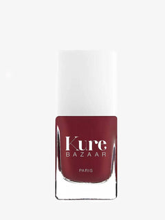 Kure Bazaar nagellack Tea Rose i vinröd färg