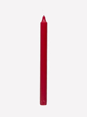 Ett julrött kronljus från Delsbo Candle